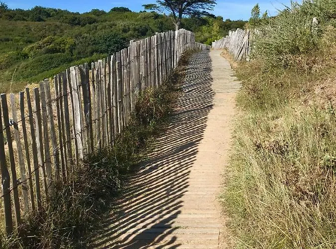 לינה וארוחת בוקר Le Clos De La Hourserie 4*