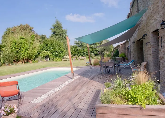 לינה וארוחת בוקר Le Clos De La Hourserie