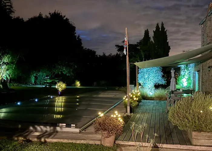 Le Clos De La Hourserie לינה וארוחת בוקר