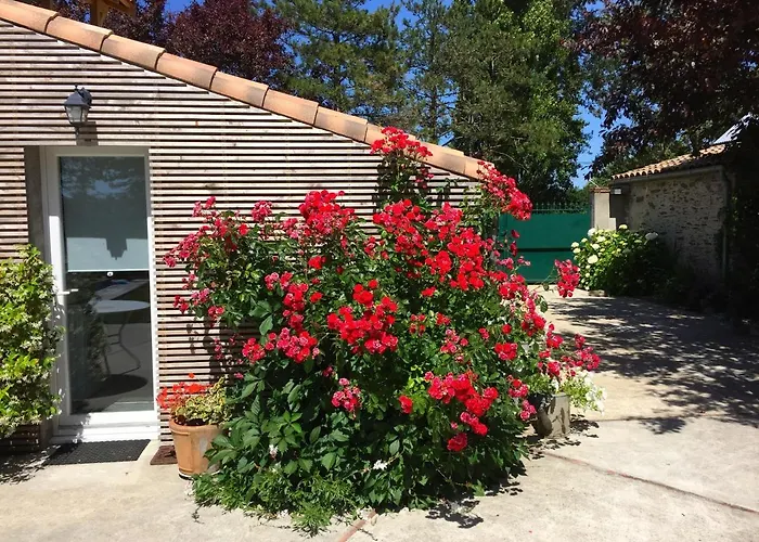 Le Clos De La Hourserie Couette-café