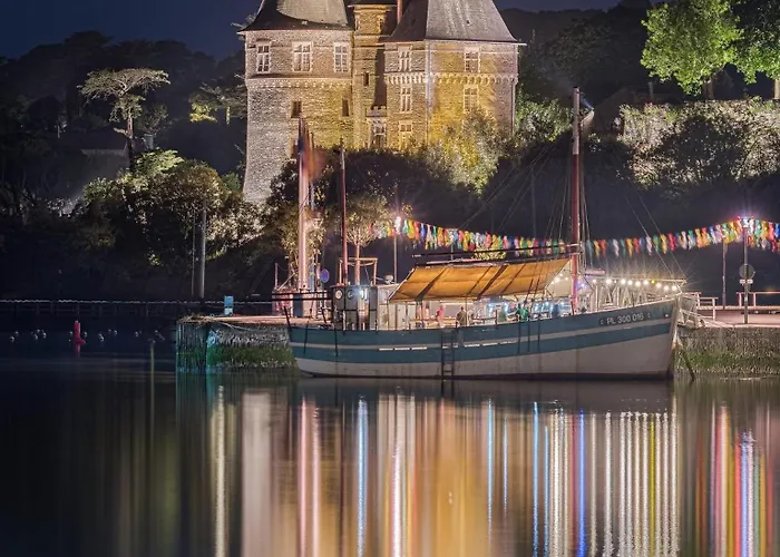 Couette-café Le Clos De La Hourserie