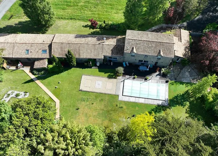 Le Clos De La Hourserie 4*